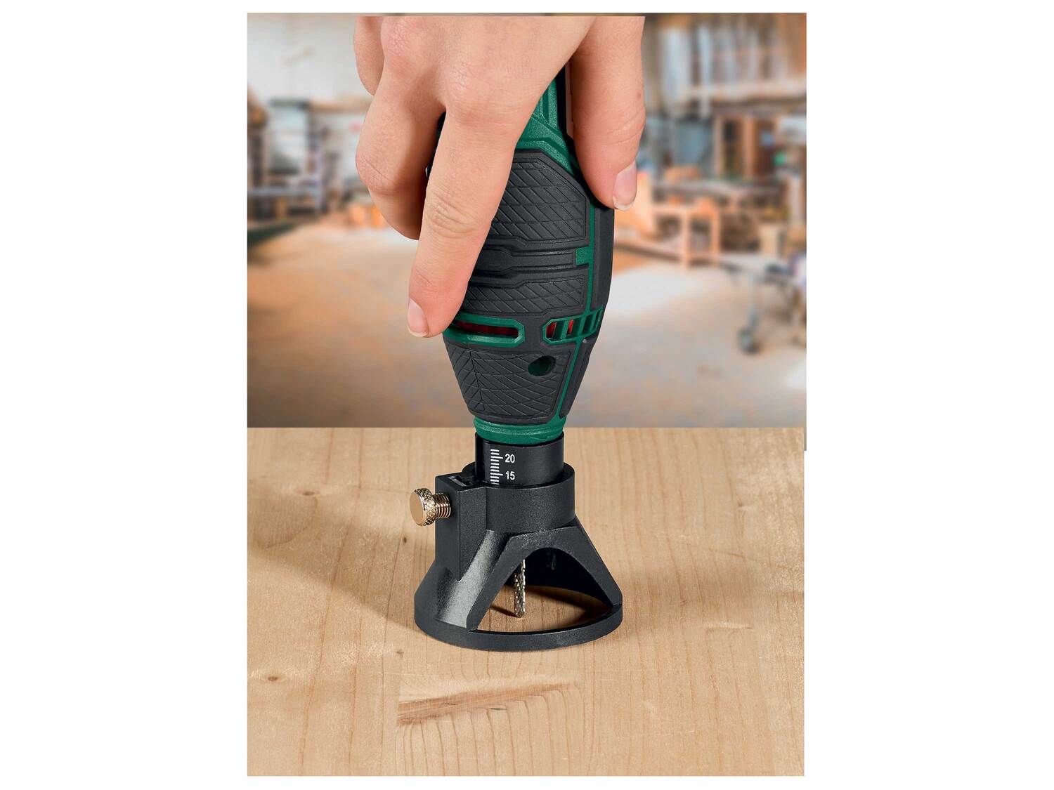Outil mulifonction de précision , le prix 21.99 €
- 160 W
- Pour percer, fraiser, ...