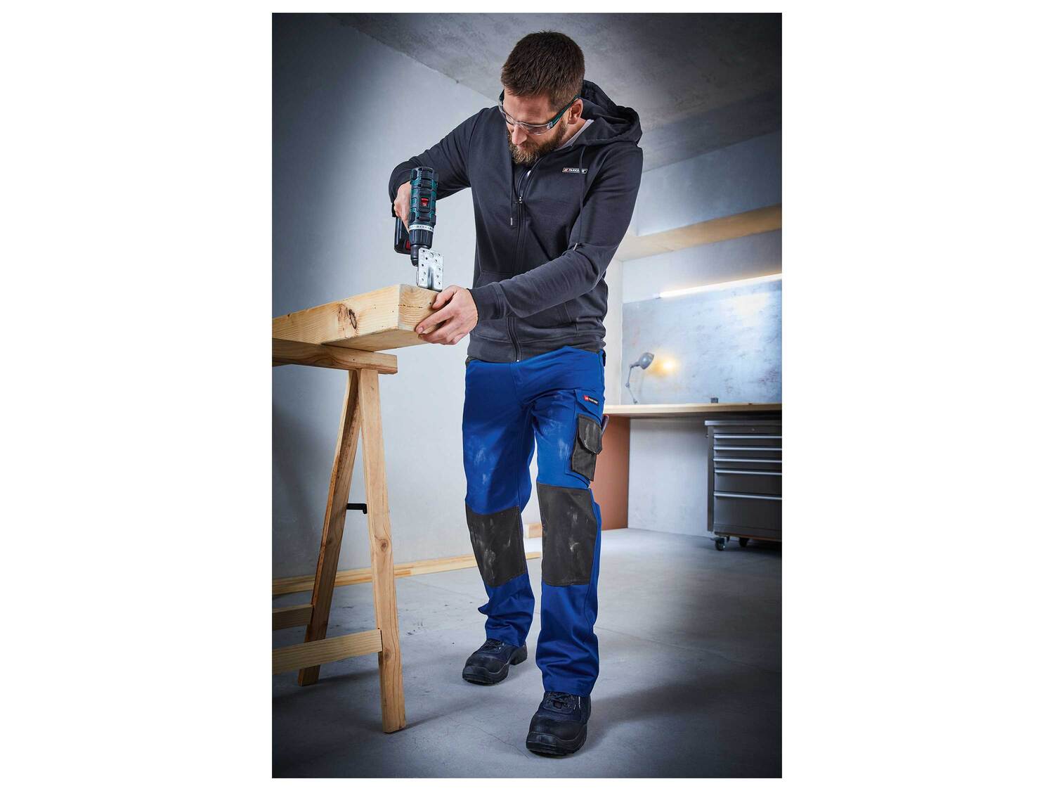 Pantalon de travail , le prix 12.99 €
- Du 40 au 50 selon modèle
- Ex. 65 ...