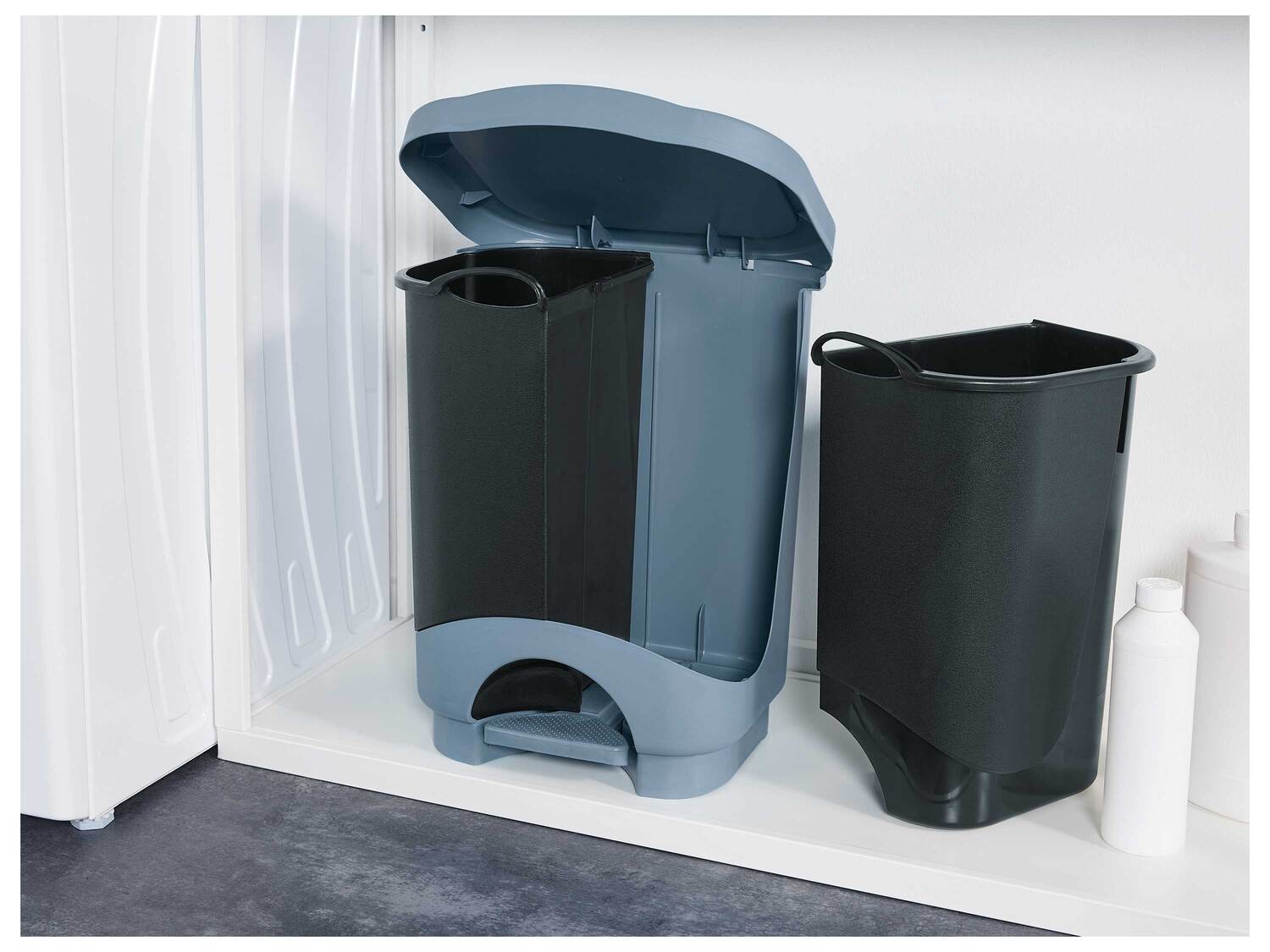 Poubelle à double compartiment , le prix 11.99 €
- Env. 35 x 29 x 45 ...