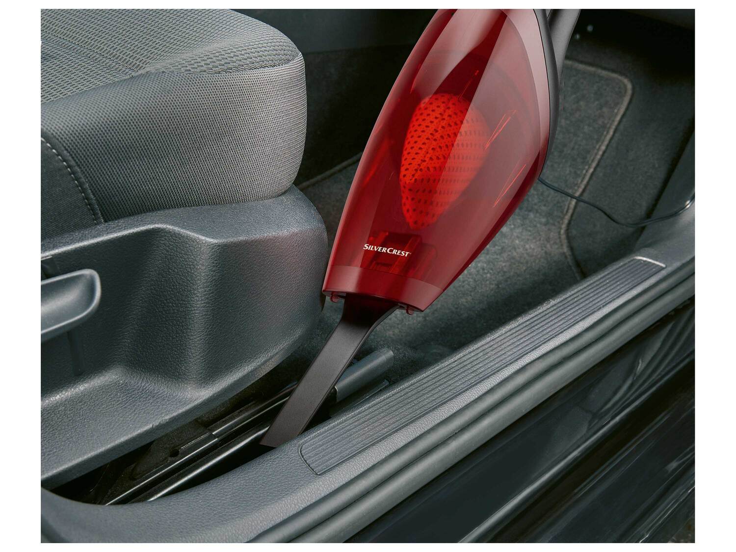 Aspirateur à main pour voiture , le prix 14.99 €
- Réservoir ...