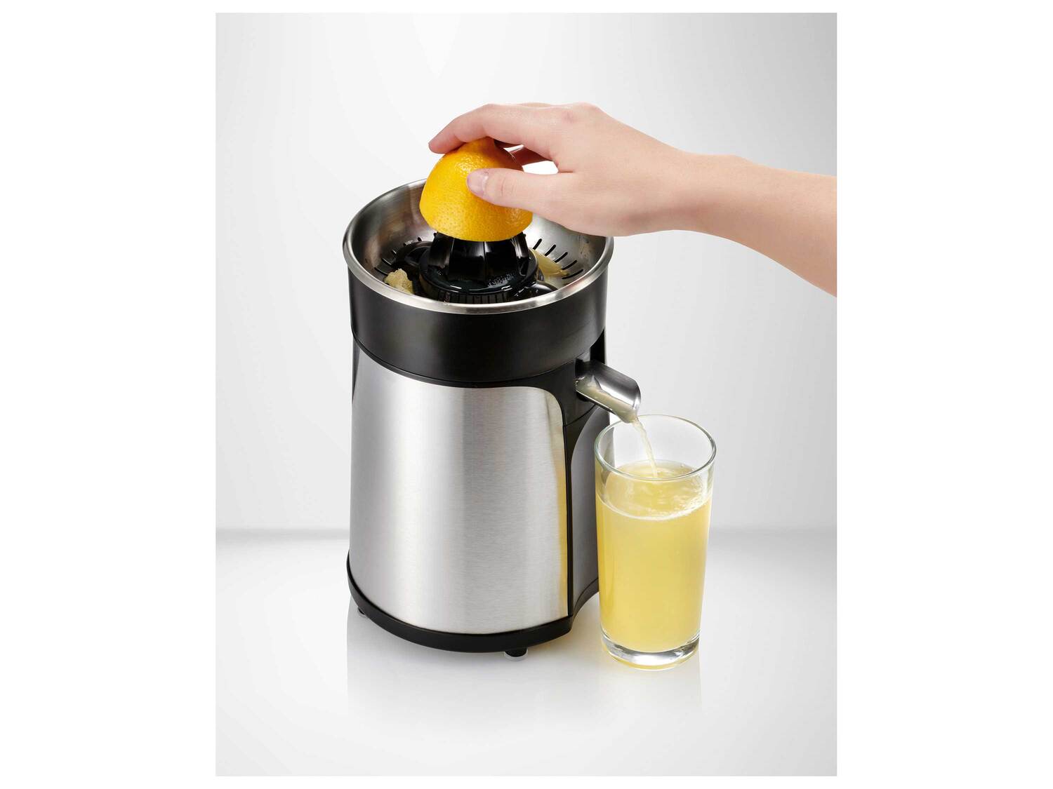 Presse-agrumes électrique , le prix 14.99 € 
- Env. 60 dB (A)
- 85 W pour jusqu&apos;à ...