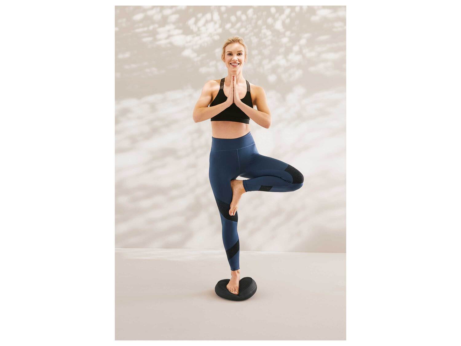 Accessoire de yoga , le prix 7.99 €
- Au choix :
- Coussin d'équilibre ...