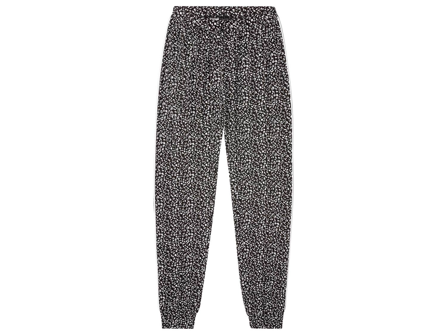 Pyjama adulte , le prix 9.99 €
- Du S au XL selon modèle
- Ex. 95 % viscose ...