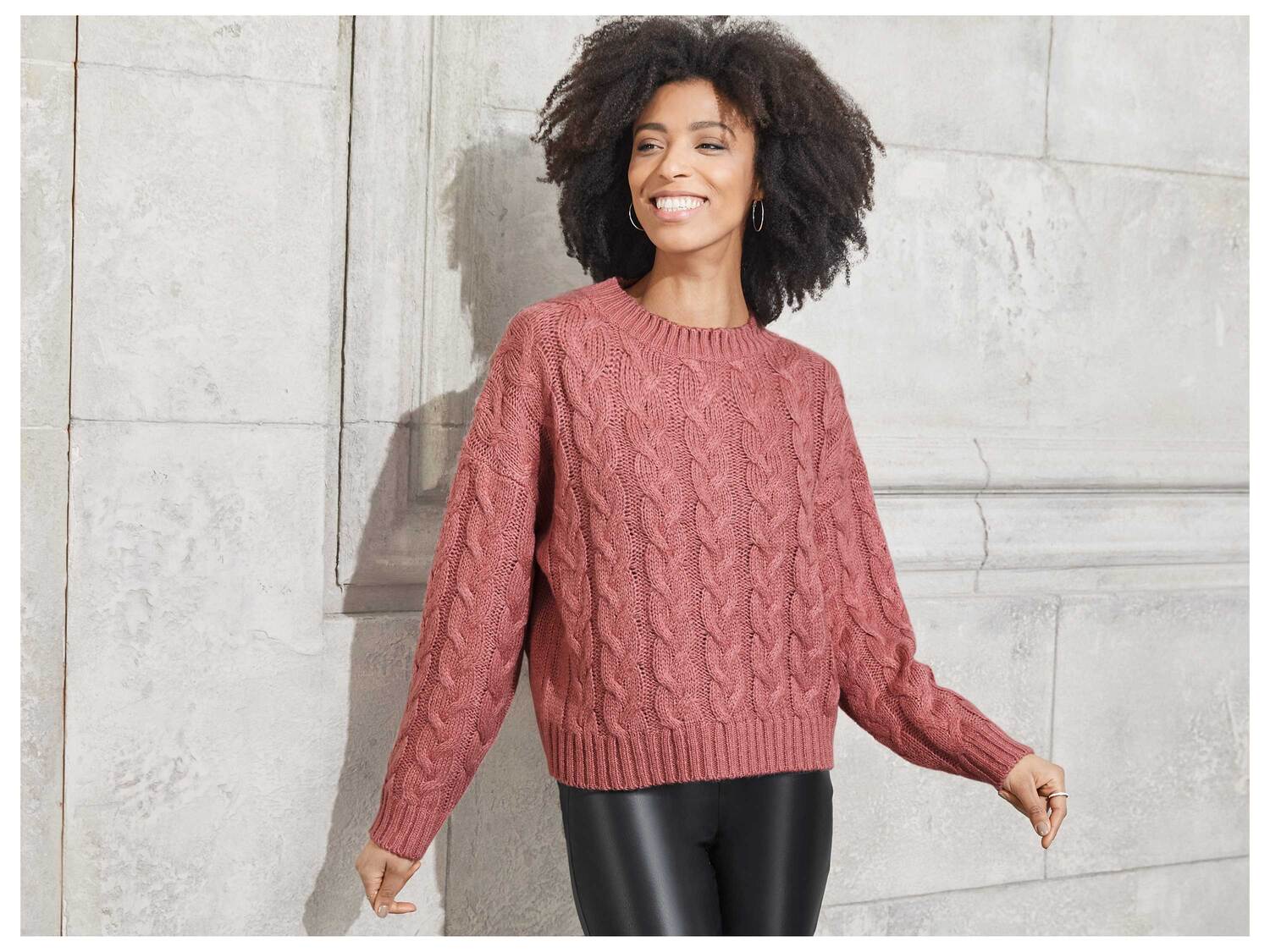 Pull en maille , le prix 11.99 €
- Du S au XL selon modèle
- Ex. 100 % acrylique
- ...