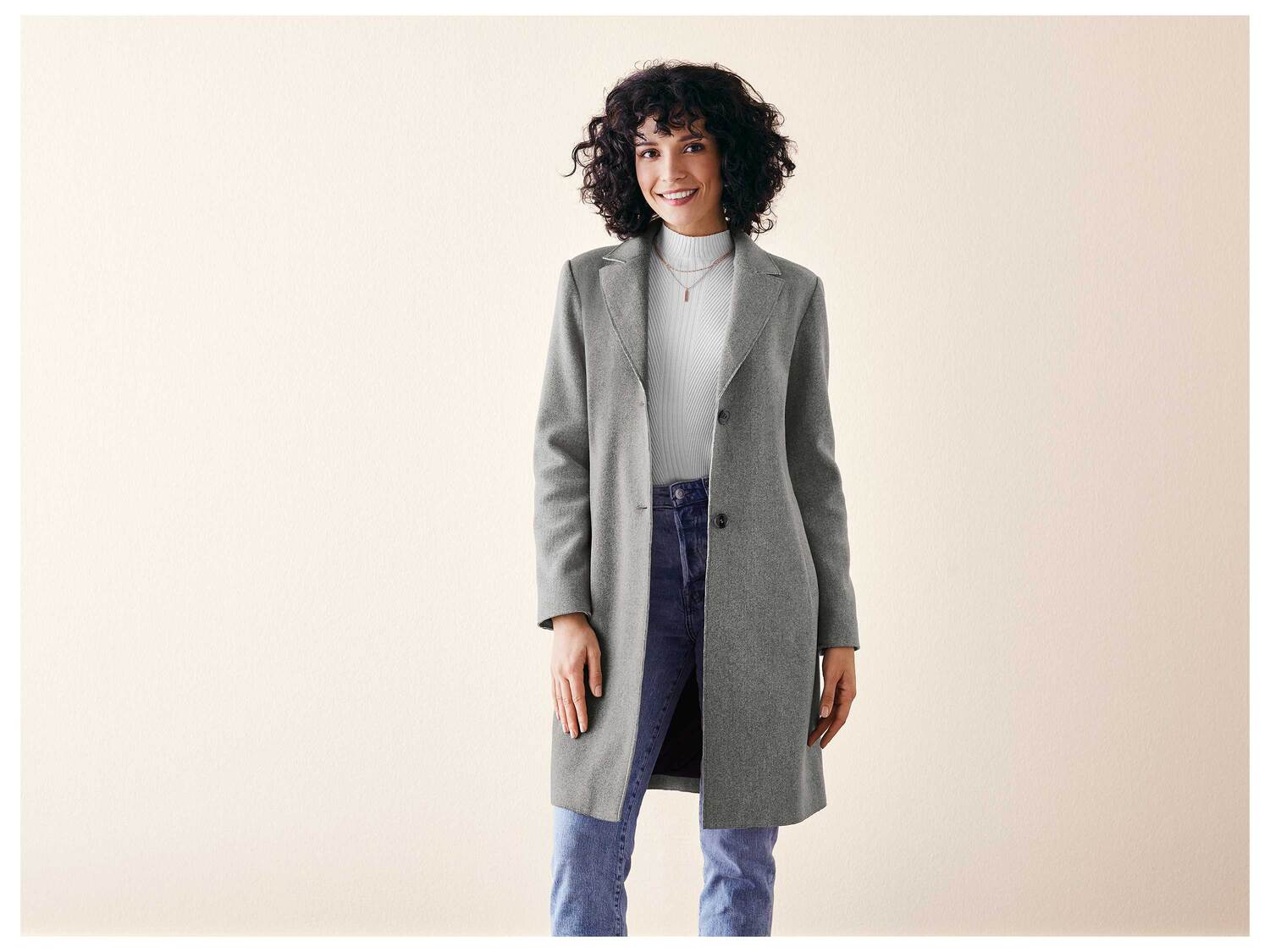 Manteau , le prix 19.99 €
- Du 36 au 48 selon modèle
- Ex. ...