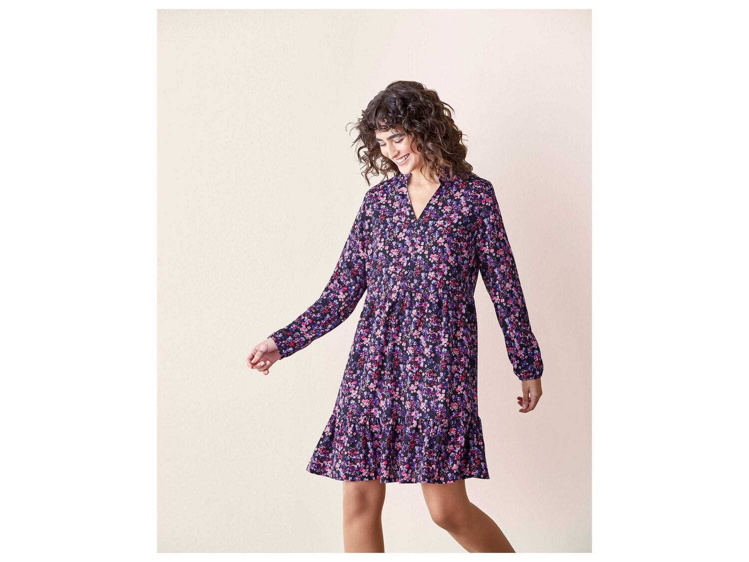 Robe , le prix 9.99 €
- Du 36 au 48 selon modèle
- Ex. 100 ...