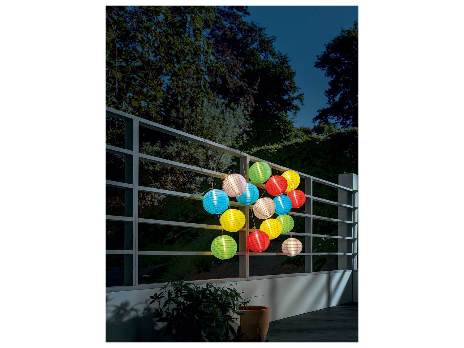 Guirlande à LED XXL , le prix 14.99 €
- Longueur totale : env. 17 m, ...
