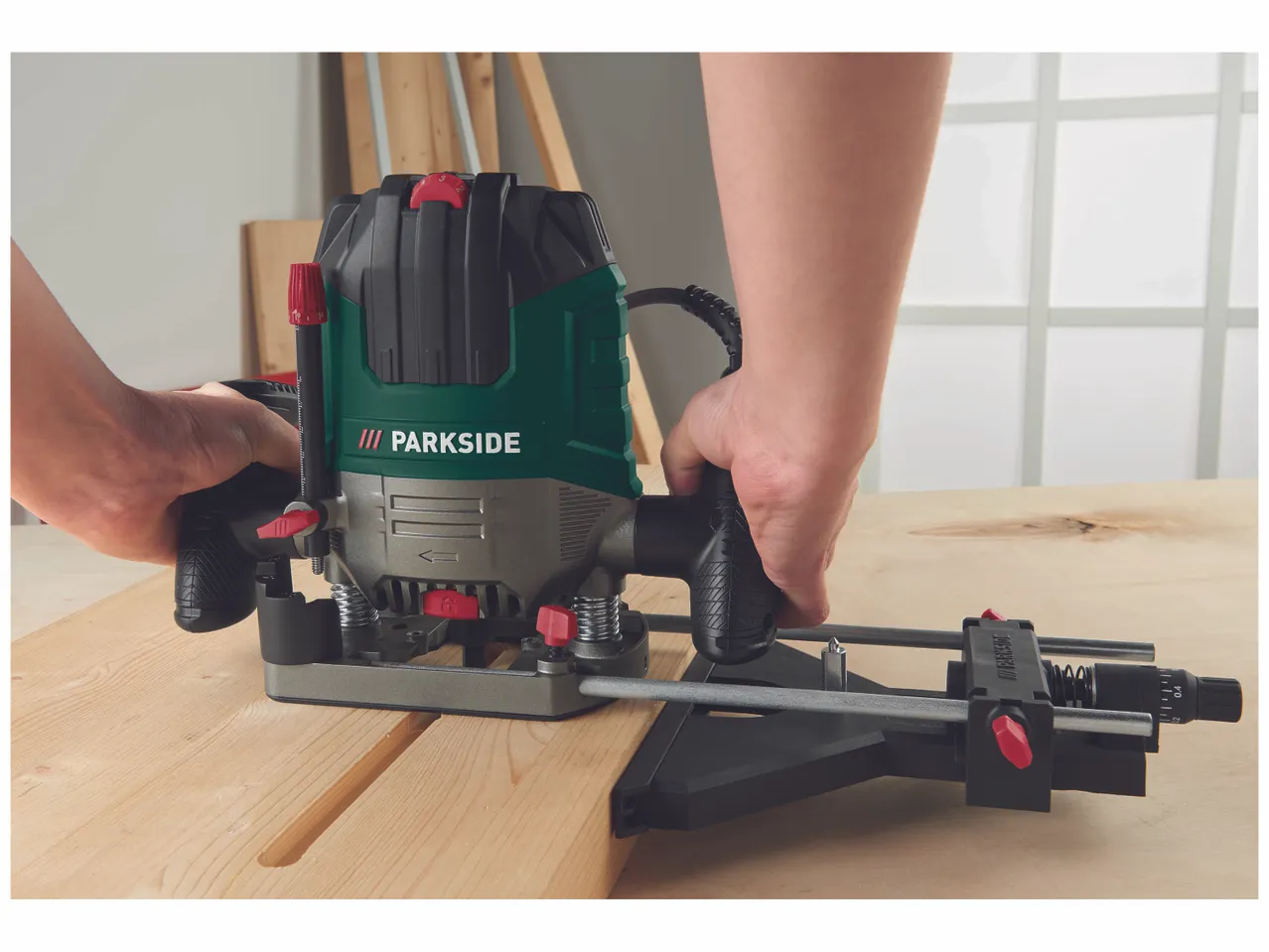 Défonceuse , prezzo 44.99 EUR
Défonceuse Ce produit est aussi disponible pendant ...