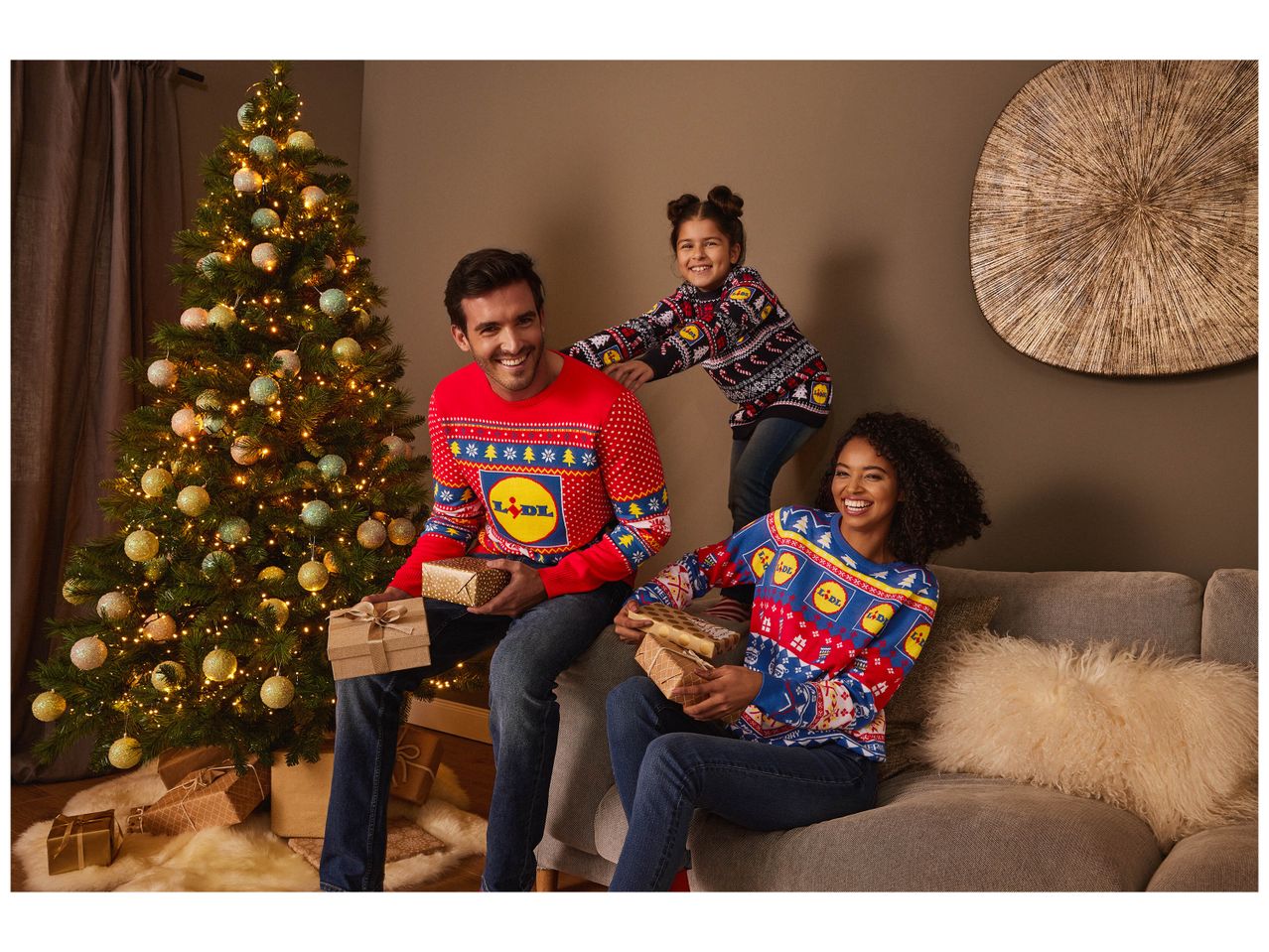 Pull de Noël LIDL femme ou homme , prezzo 11.99 EUR
Pull de Noël LIDL femme ...