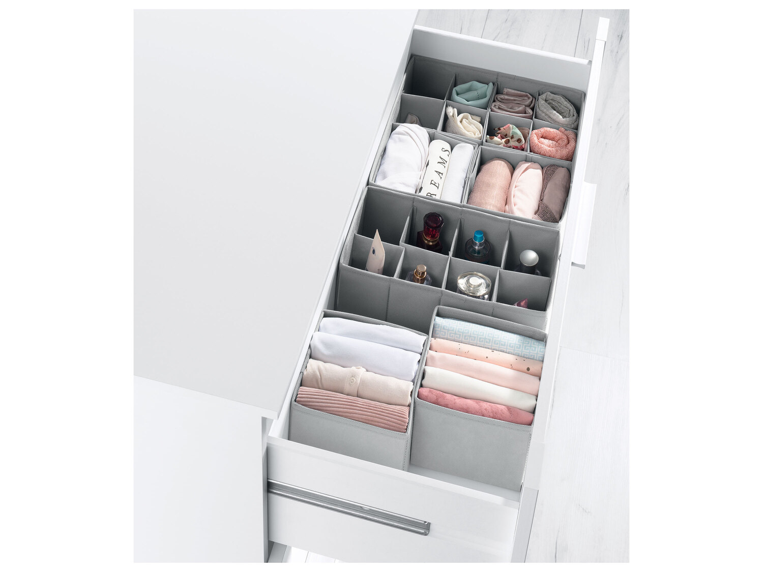 Organiseurs de tiroirr , le prix 7.99 €
- Set de 4
- Pliants pour un ...