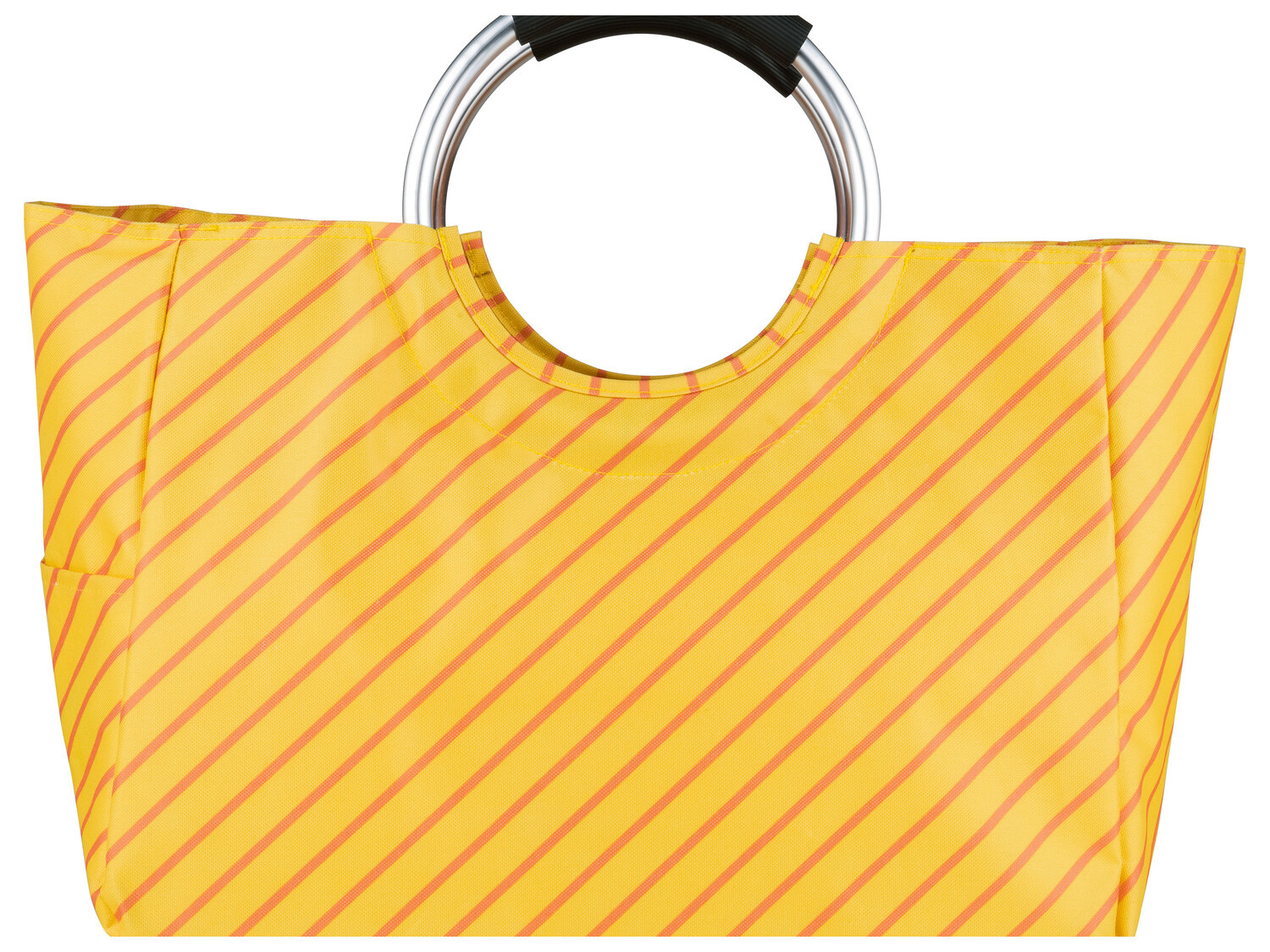 Cabas isotherme , le prix 6.99 €
- Env. 18 L,
- Anses en aluminium rembourrées,
- ...