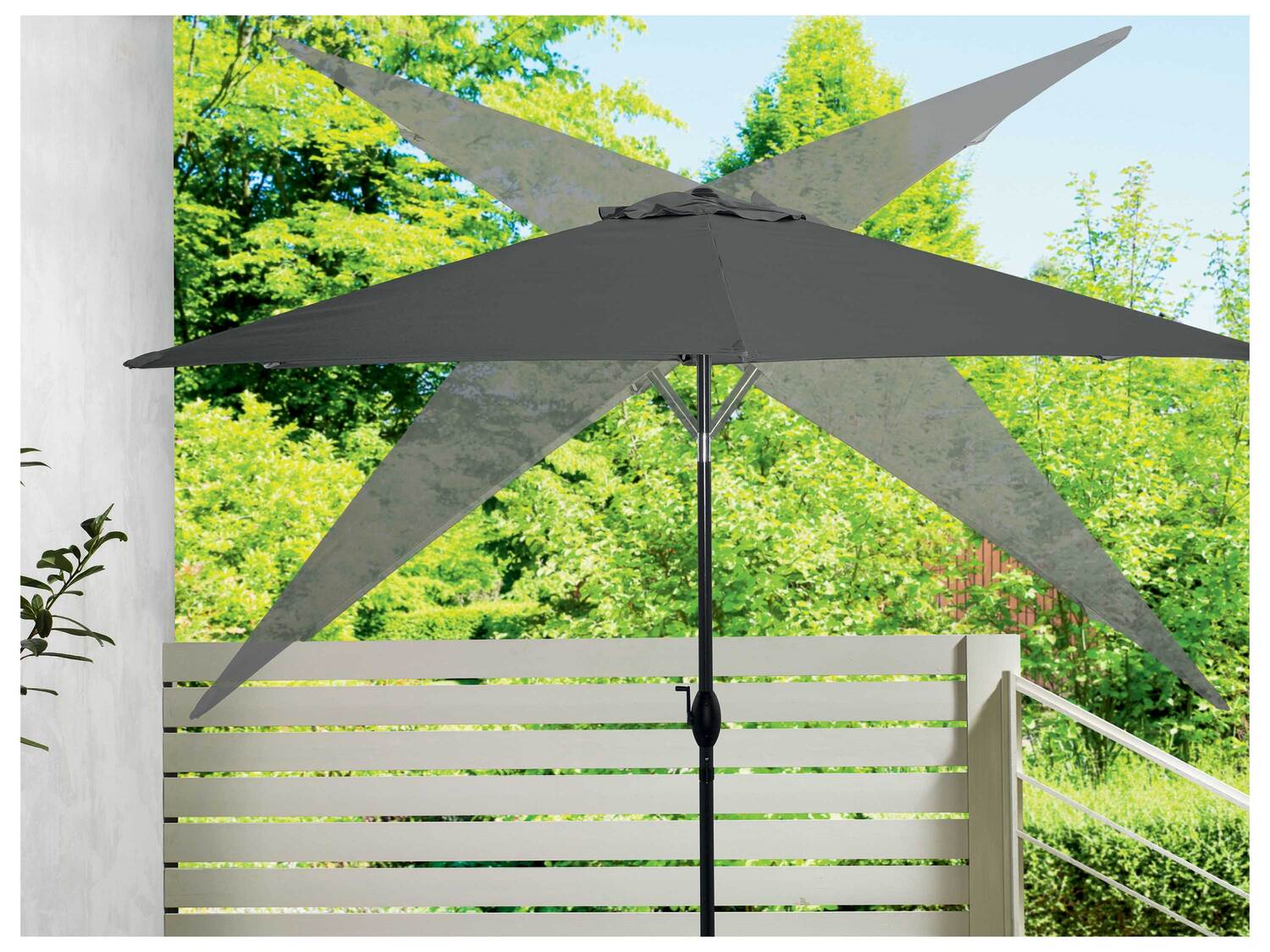 Parasol , le prix 39.99 €
- Env. 249 x 294 cm (h x Ø)
- Manivelle ...