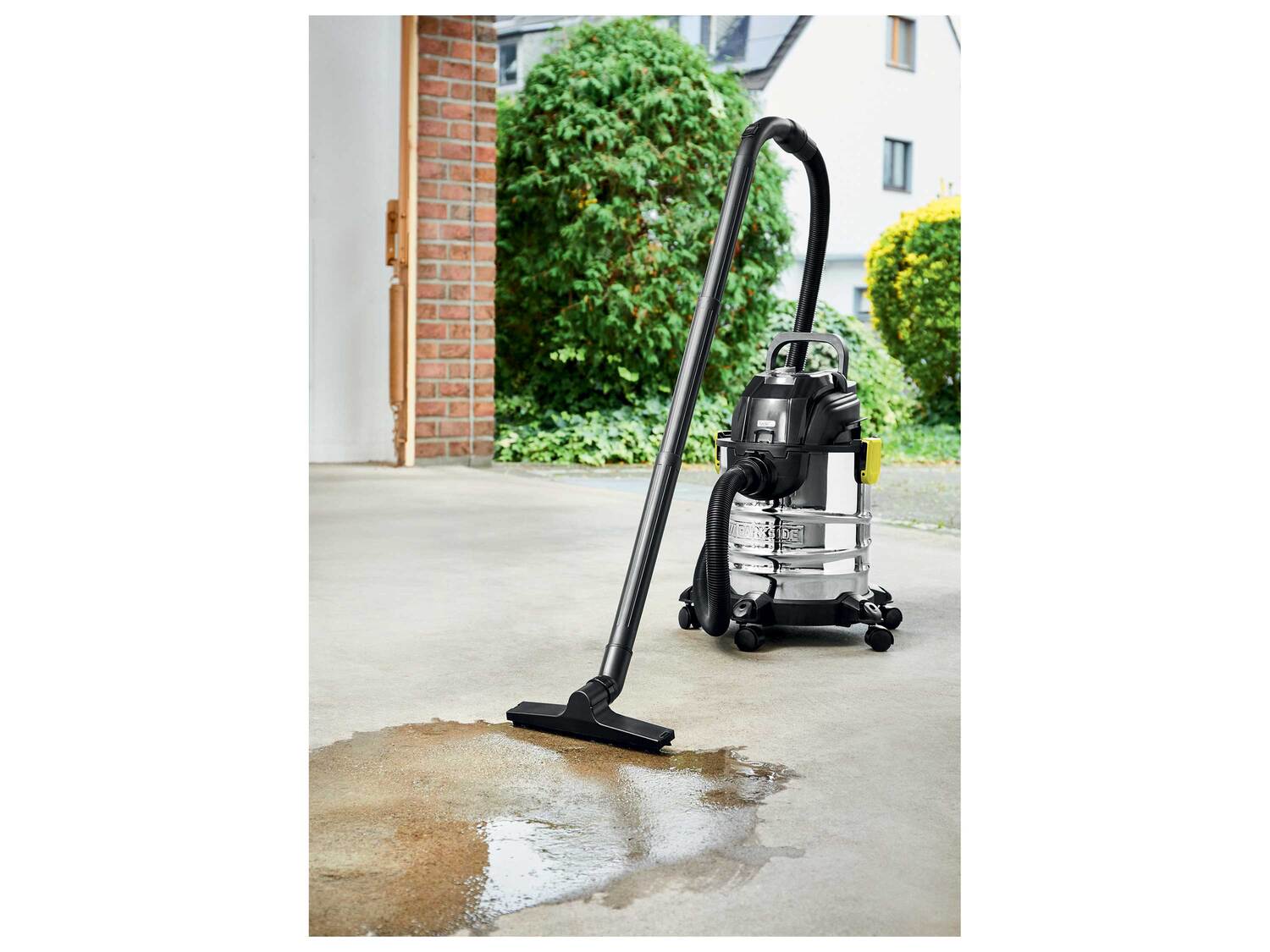 Aspirateur eau et poussière sans fil sans batterie ni , le prix 49.99 €
- Cuve ...