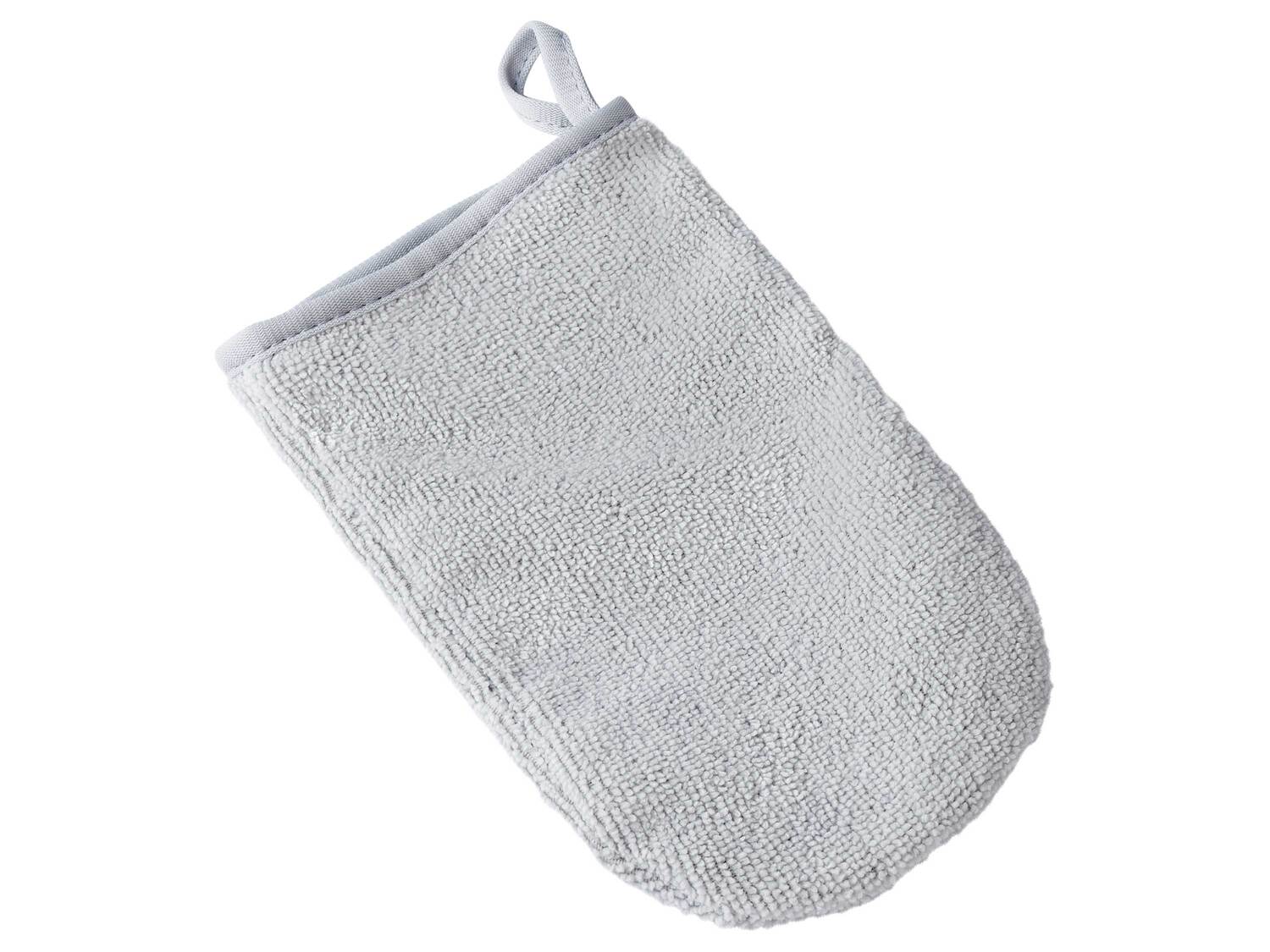 Accessoire cosmétique , le prix 1.99 €
- Au choix :
- Sacs à ...