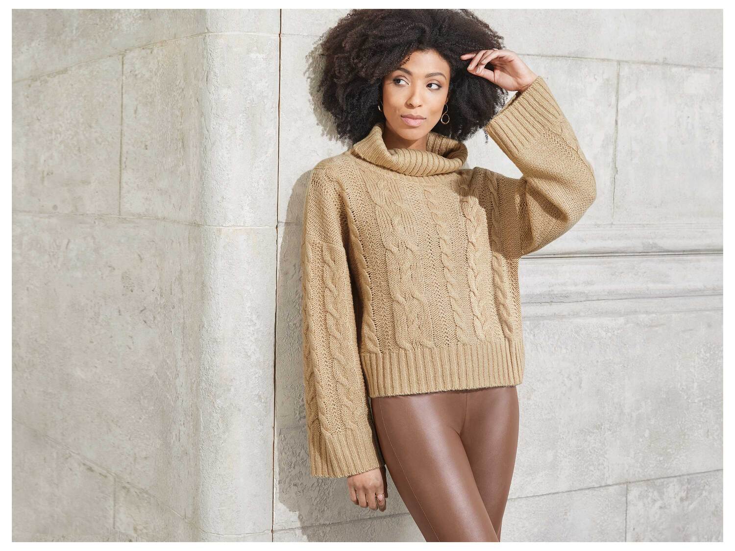 Pull en maille , le prix 11.99 €
- Du S au XL selon modèle
- Ex. 100 % acrylique
- ...