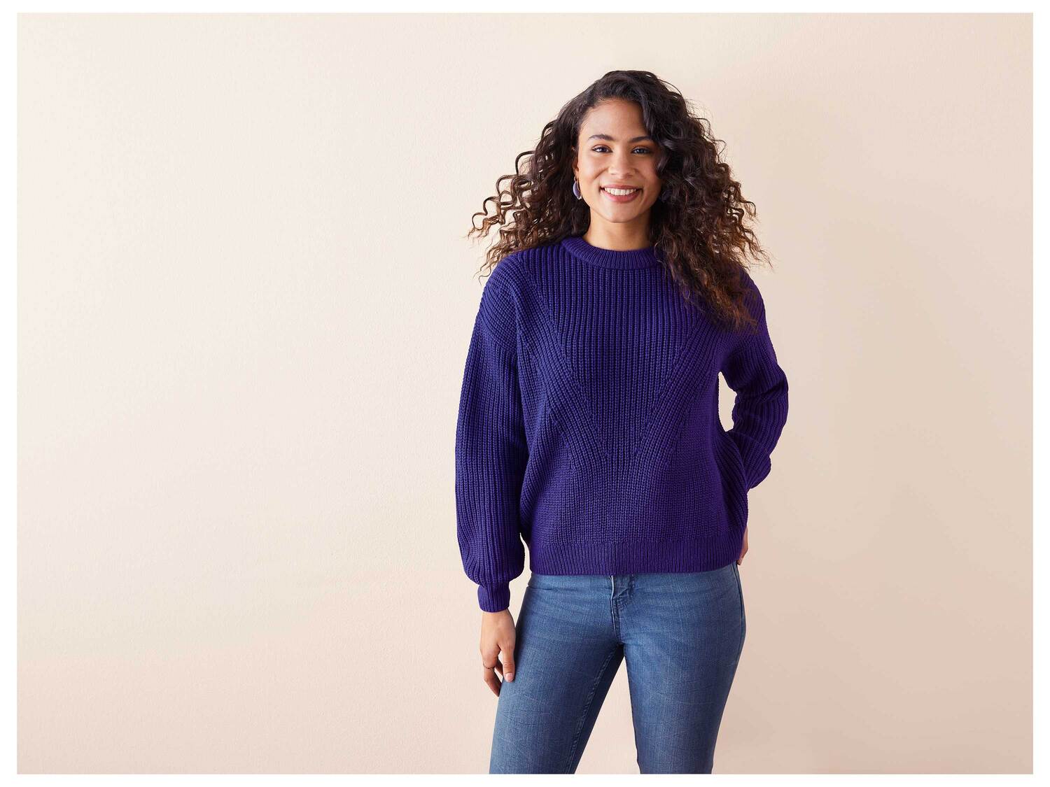 Pull , le prix 9.99 €
- Du S au XL selon modèle
- Ex. 100 ...