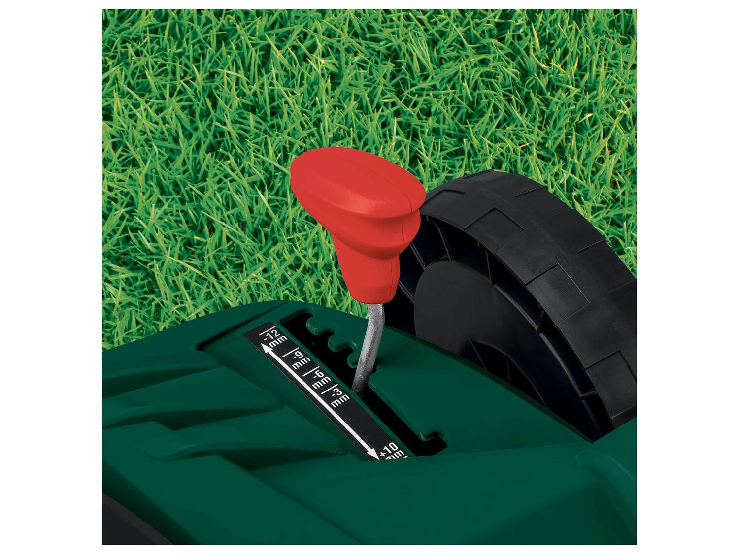 Scarificateur/aérateur de pelouse électrique , le prix 84.99 €
- 1 500 W
- ...