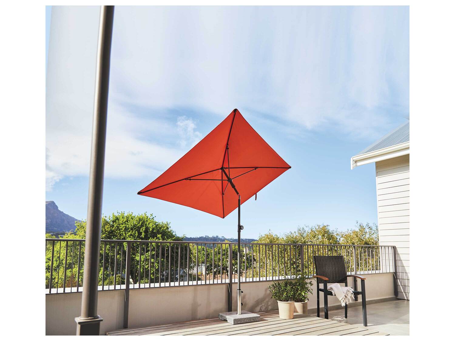 Parasol , le prix 24.99 €
- Hauteur réglable d'env. ...