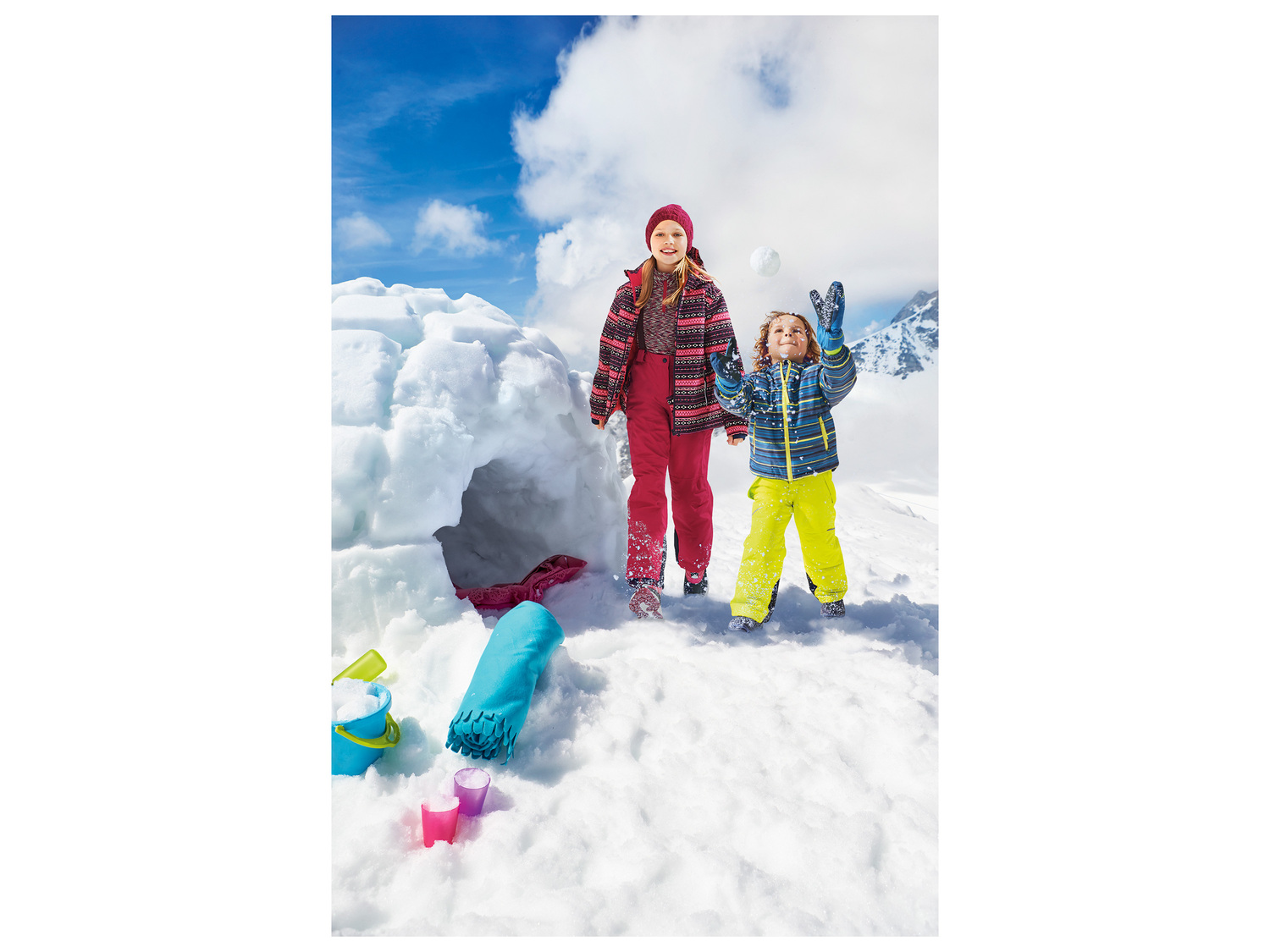 Gants de ski fille , le prix 5.99 €
- Coupe-vent grâce à ...