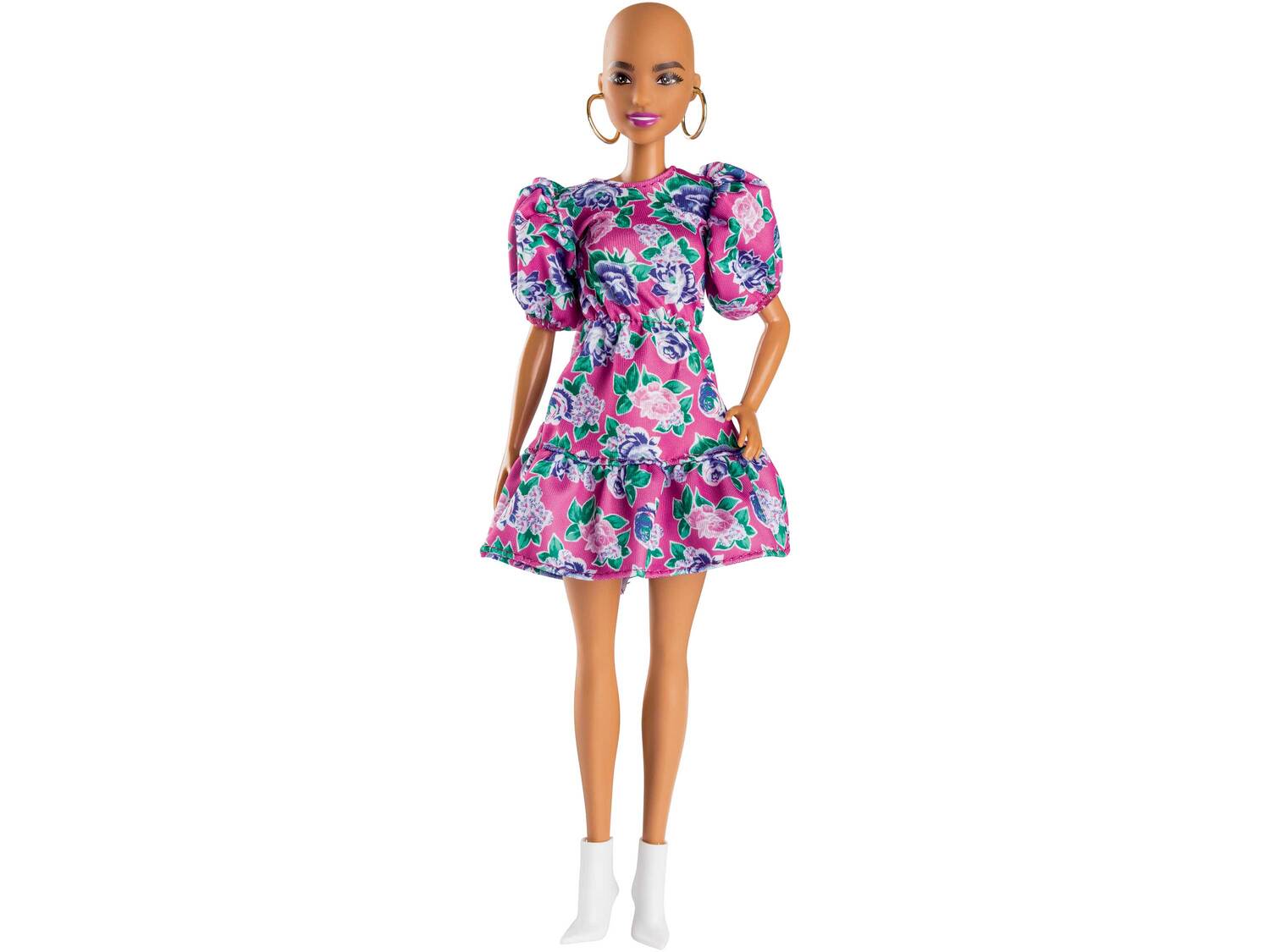 Barbie ou Ken Fashionistas , le prix 9.99 €
- Chaque poupée arbore un LOOK ...