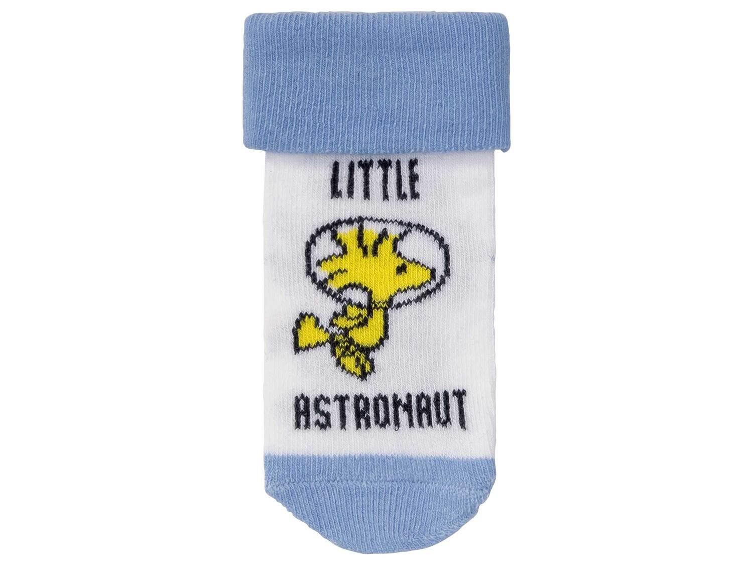 Chaussettes bébé en coton bio , le prix 1.99 €
- Du 11/14 au 19/22 selon modèle
- ...