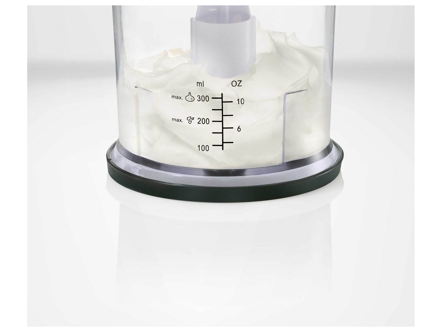 Hachoir multifonction , le prix 9.99 € 
- Jusqu&apos;à 300 ml
- Disque ...