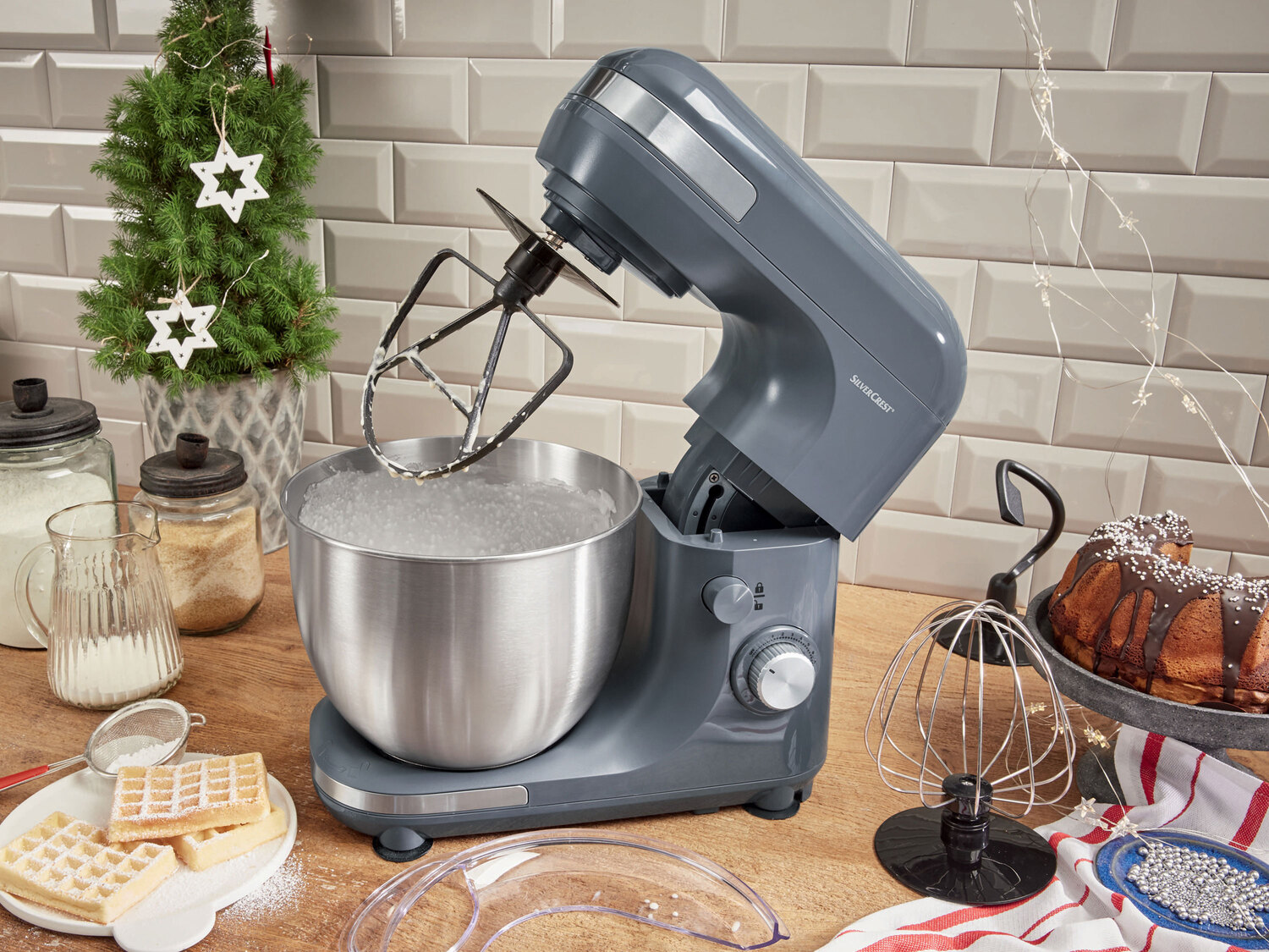 Robot multifonction , le prix 59.99 €
- Pour pétrir, mélanger et mixer
- ...