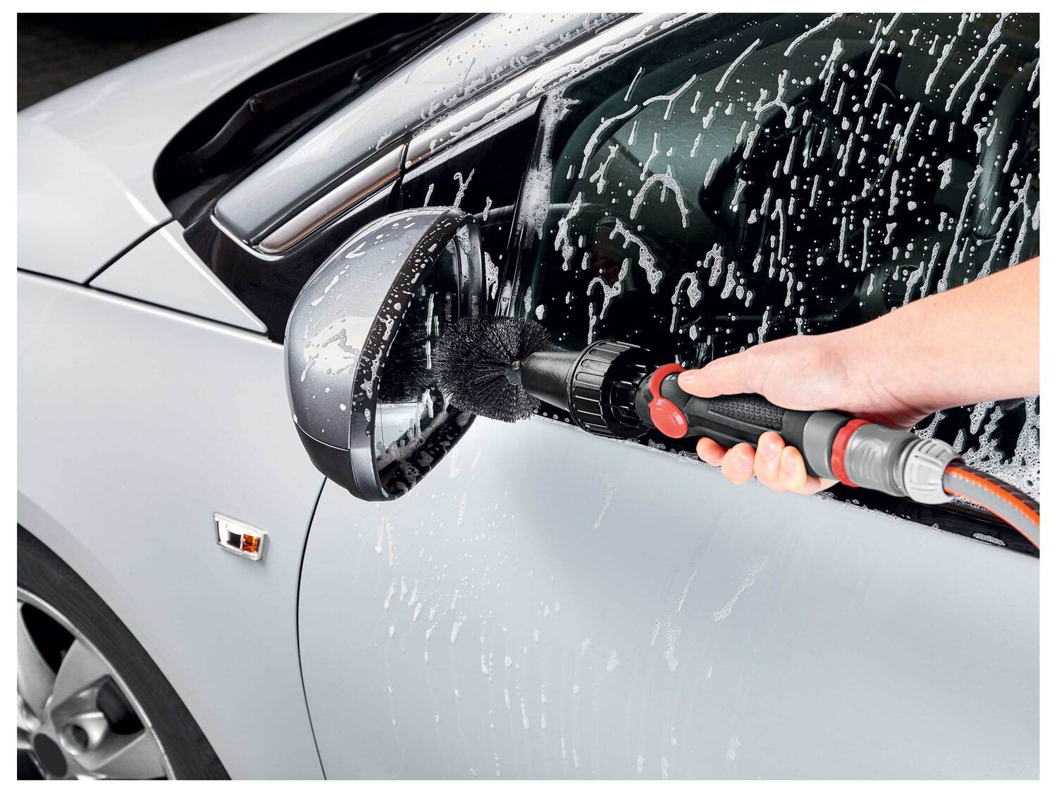 Brosse de nettoyage pour voiture , le prix 6.99 €
- Au choix :
- Brosse de ...