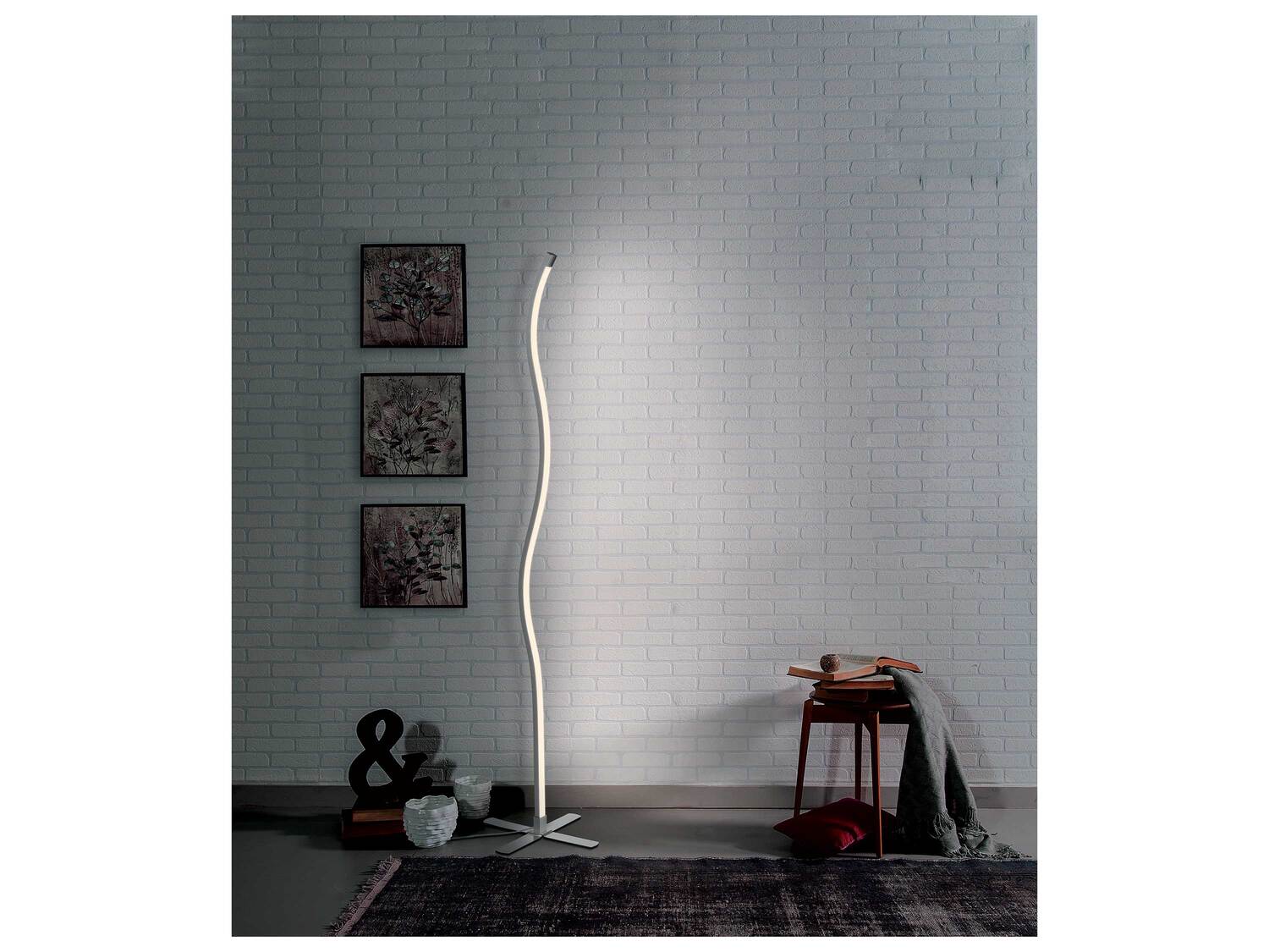 Lampadaire à LED , le prix 34.99 €
- 1 200 lm
- Env. 148 cm
- Module LED ...