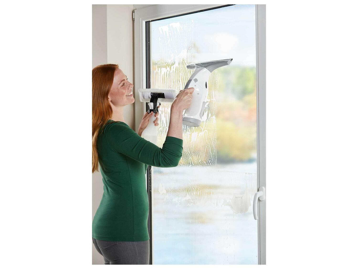 Nettoyeur de vitres , le prix 24.99 €
- Pour un nettoyage facile et sans ...