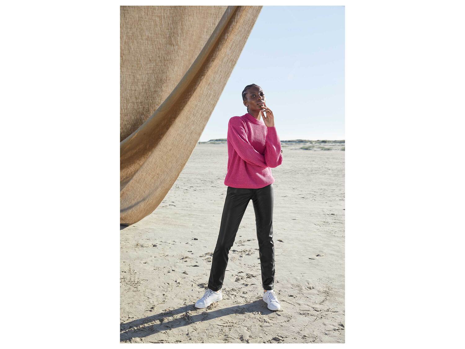 Pull , le prix 9.99 €
- Du S au XL selon modèle
- Ex. 100 ...